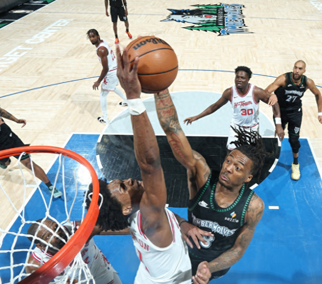 森林狼加时逆转火箭 创NBA加时13分逆转纪录