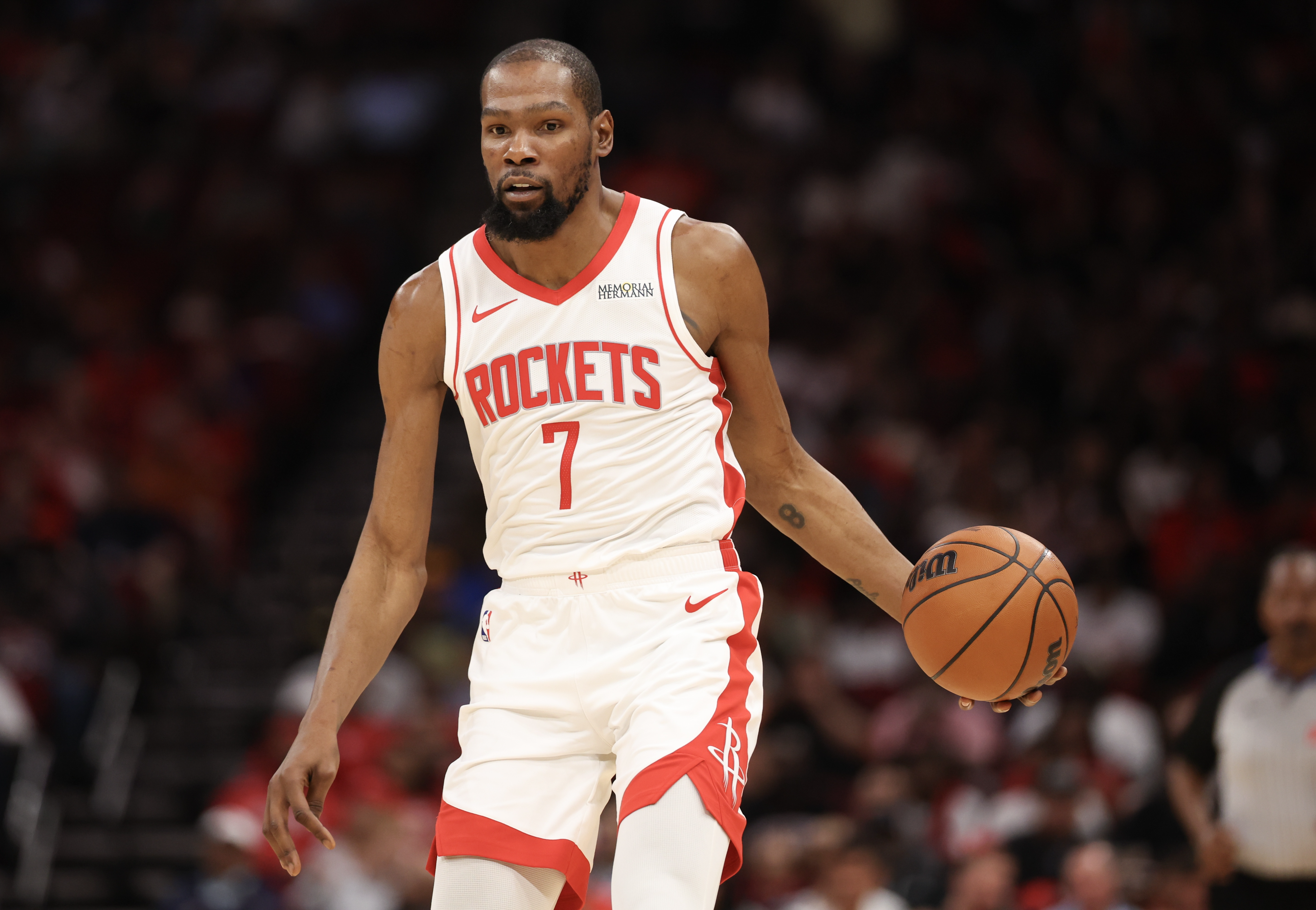 杜兰特创队史纪录助火箭客场力克灰熊