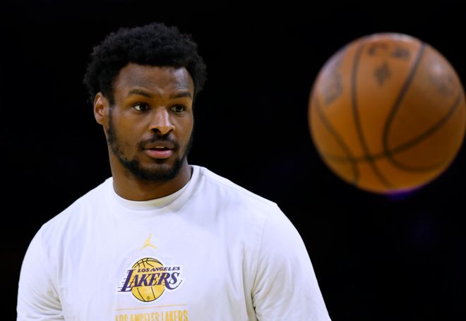 詹姆斯爆发率队取胜 布朗尼首秀惊艳